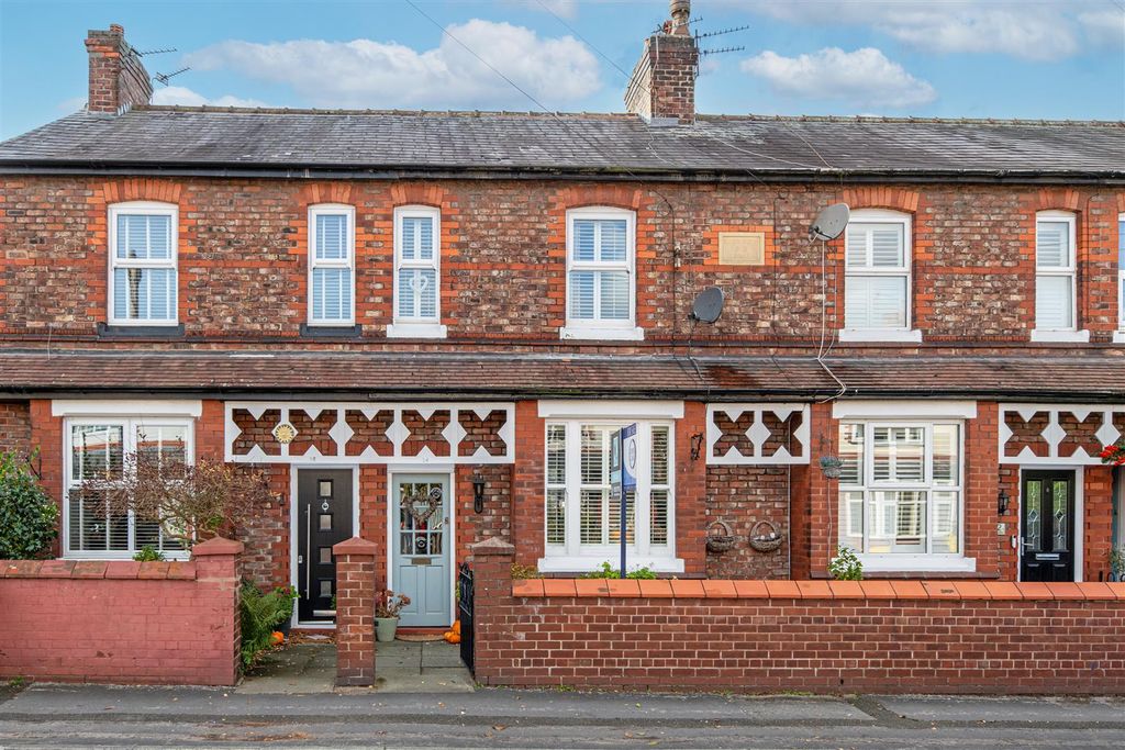 Property photo 1 of 15 Exterior