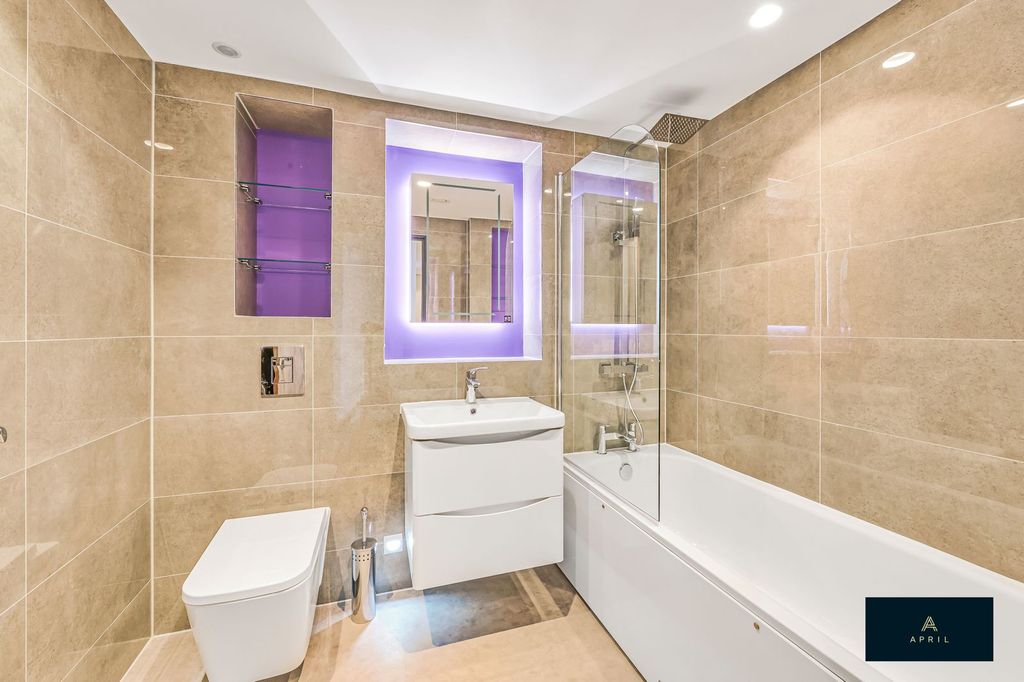 Property photo 3 of 14 Photograph