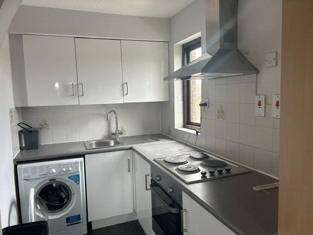 Property photo 2 of 5 Kitchen