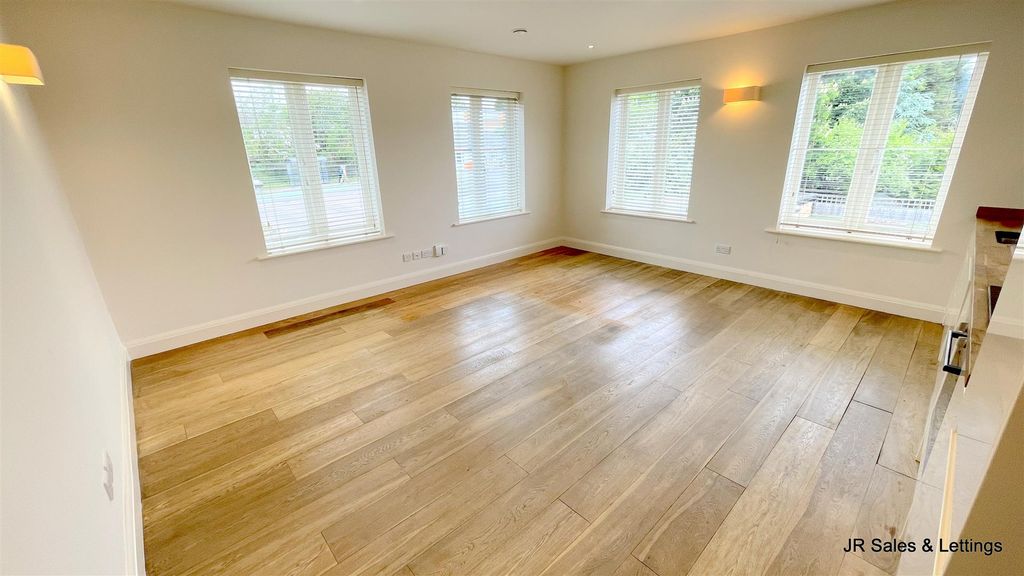 Property photo 3 of 12 Img_9664.Jpg