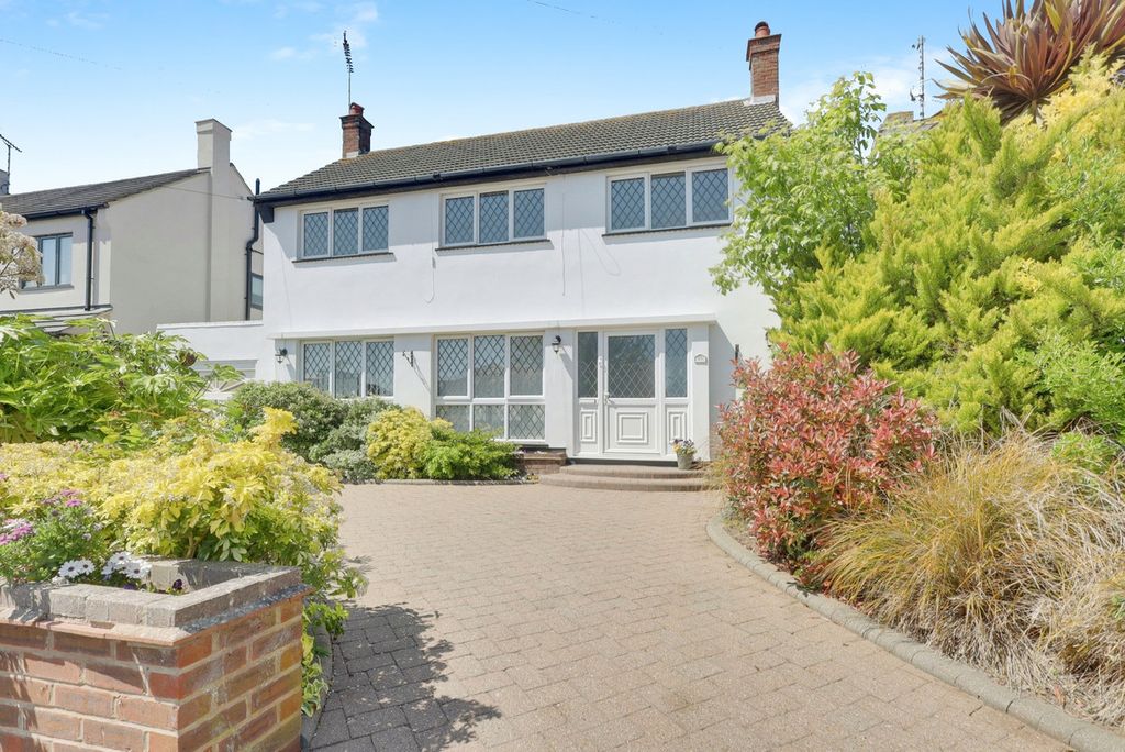 Property photo 1 of 27