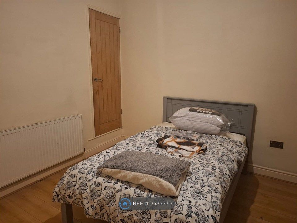 Property photo 1 of 4