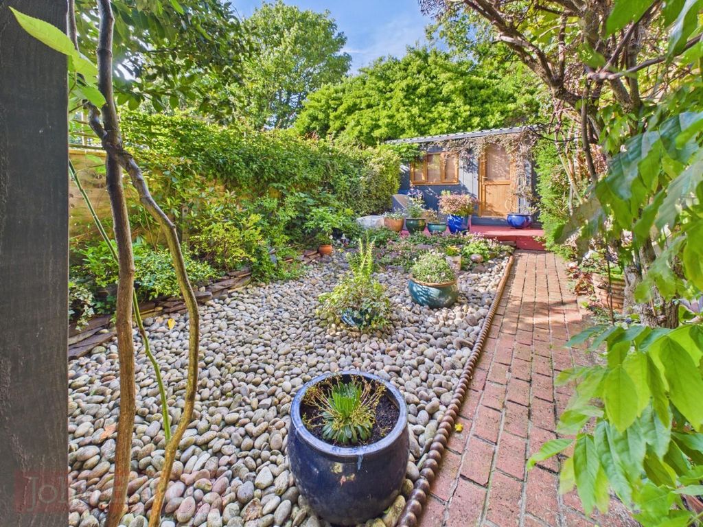 Property photo 2 of 24 Pr0697-Still026.Jpg