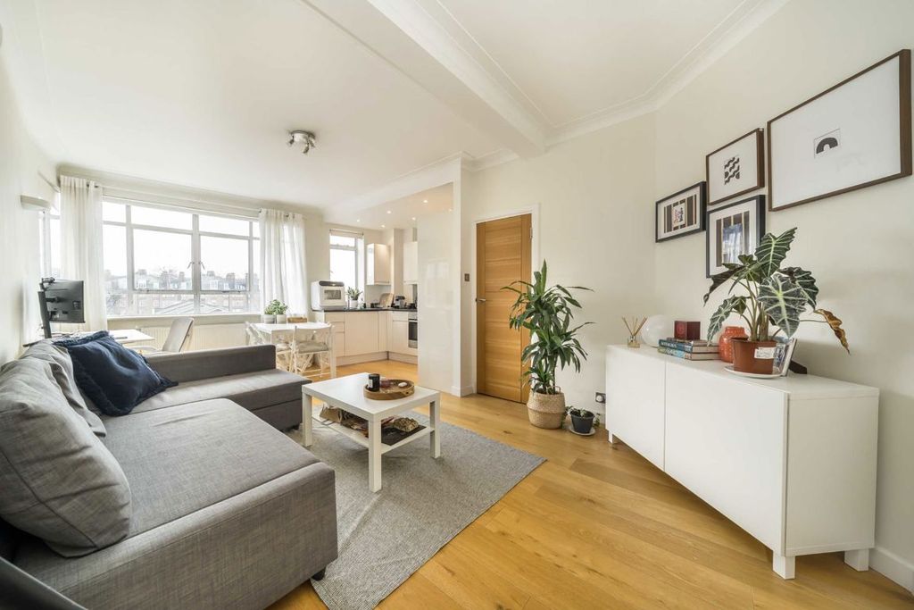 Property photo 3 of 6