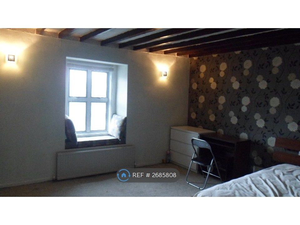 Property photo 2 of 11 Bed 4