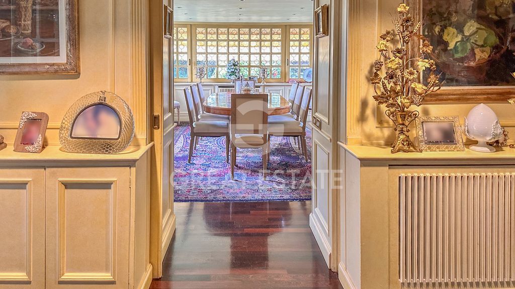 Property photo 2 of 4 Interiors
