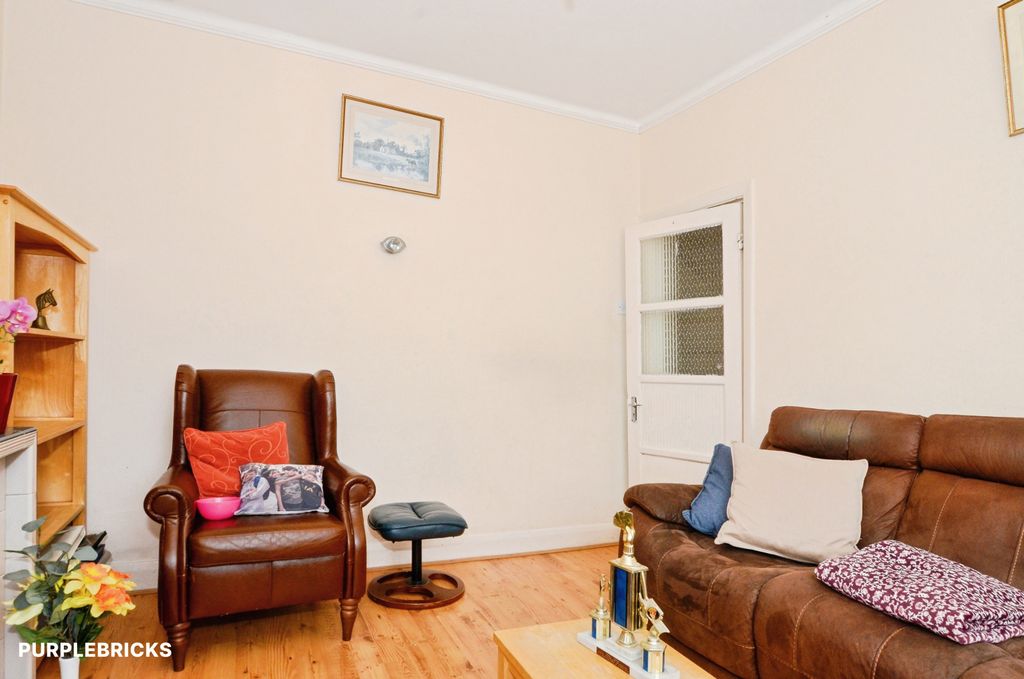 Property photo 3 of 20