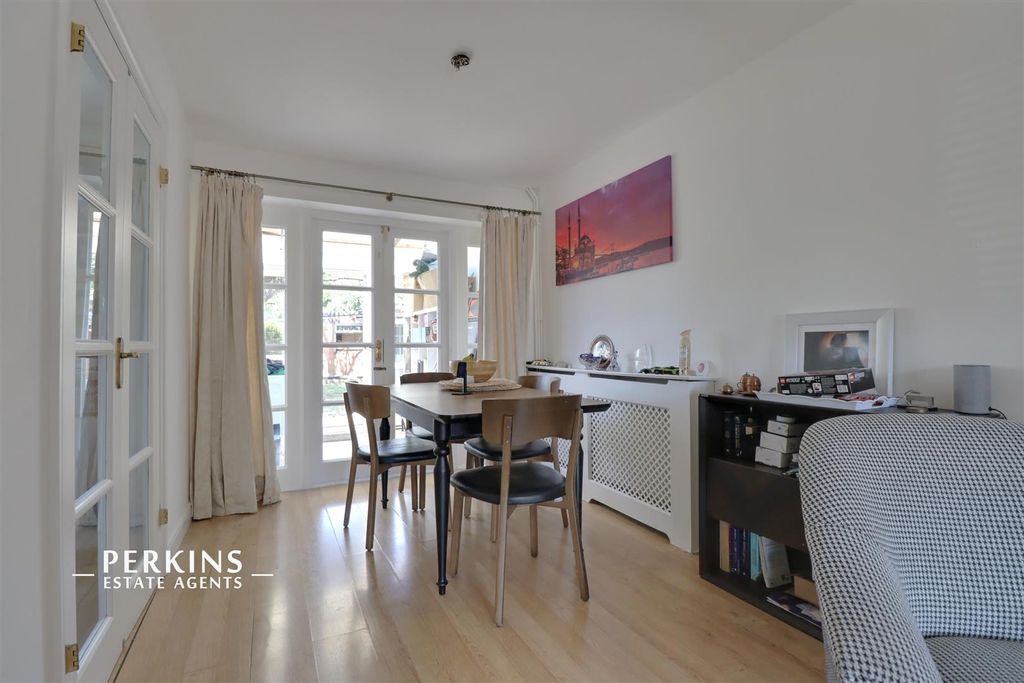 Property photo 2 of 10 Dining.Jpg