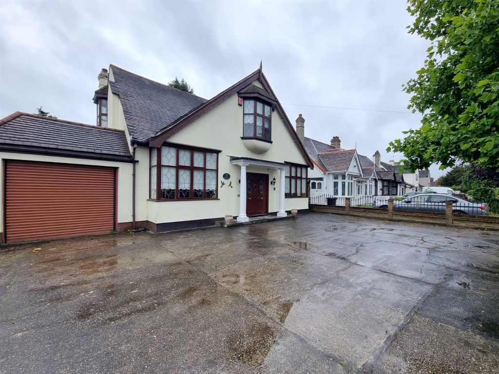 Property photo 1 of 40