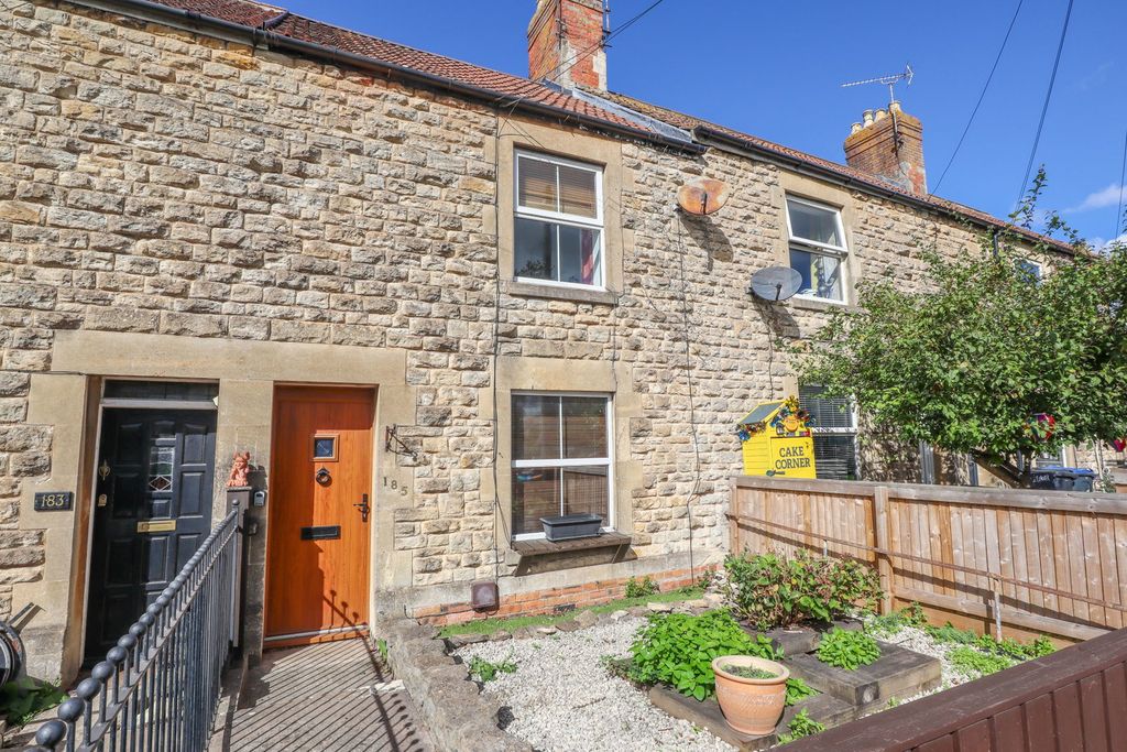 Property photo 1 of 19