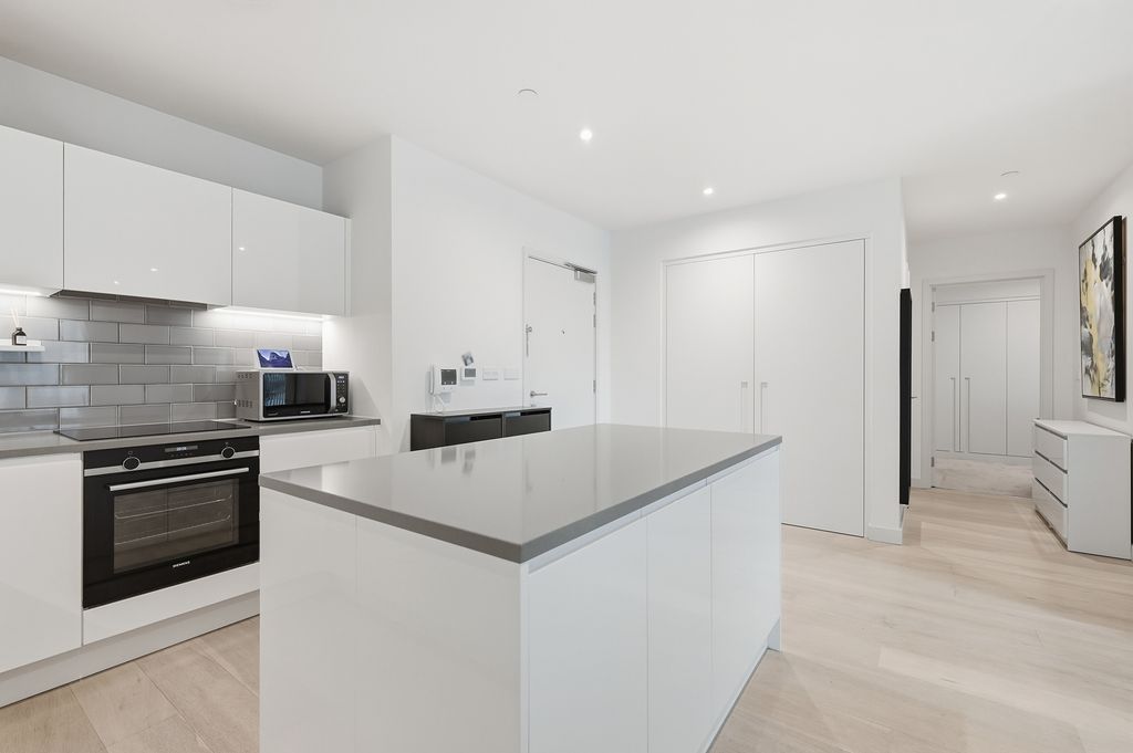 Property photo 3 of 19 Photo 3