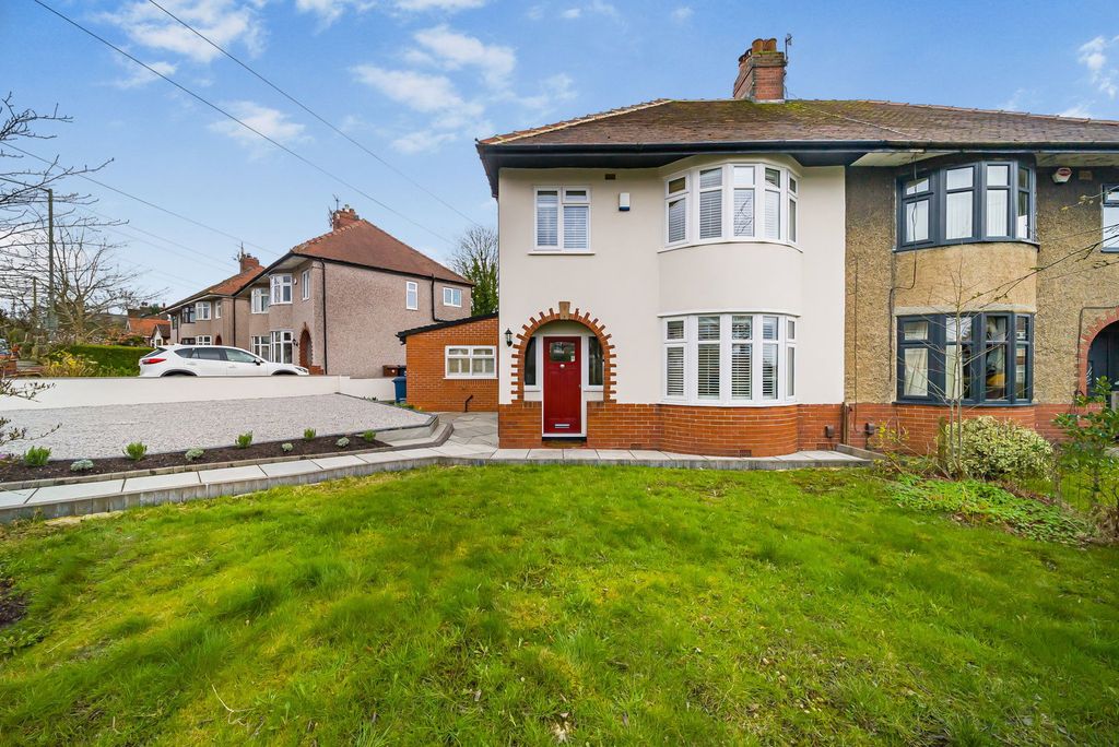 Property photo 1 of 63