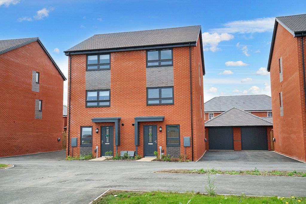 Property photo 1 of 20 Picture No. 24