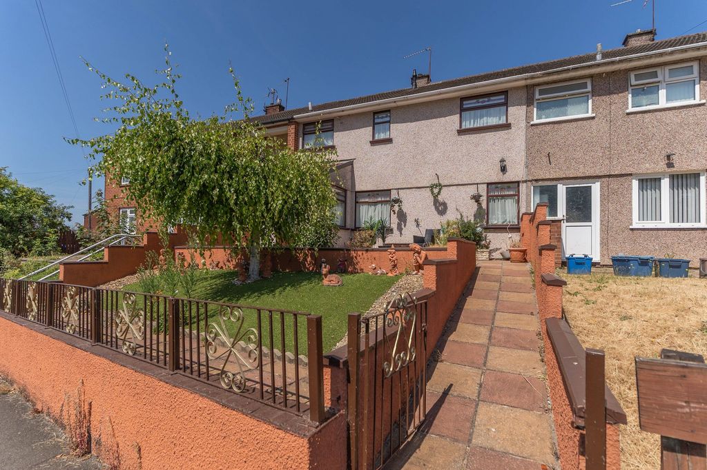 Property photo 1 of 25