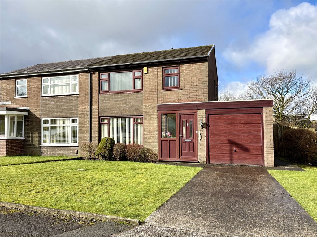 Property photo 1 of 13 Front External