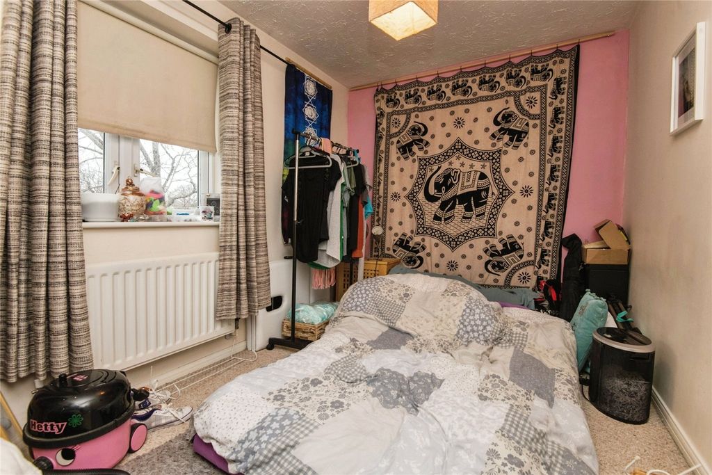 Property photo 3 of 15 Bedroom 2