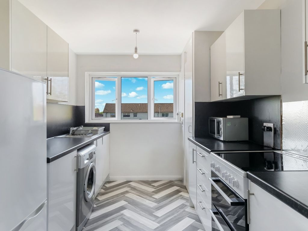 Additional image 10 of 2 bed flat for salePaterson Avenue, North Ayrshire, Irvine KA12