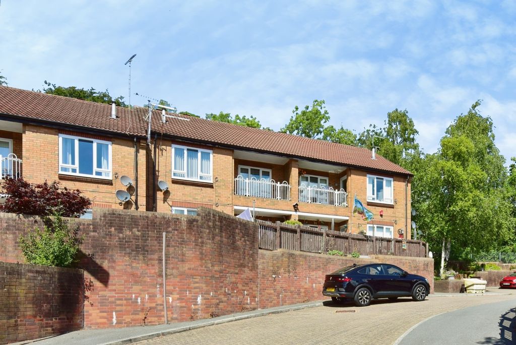 Property photo 1 of 14 Pbox-Img.Jpg