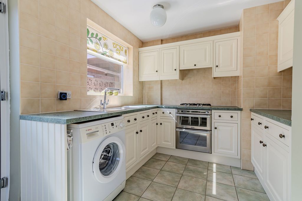 Property photo 3 of 15