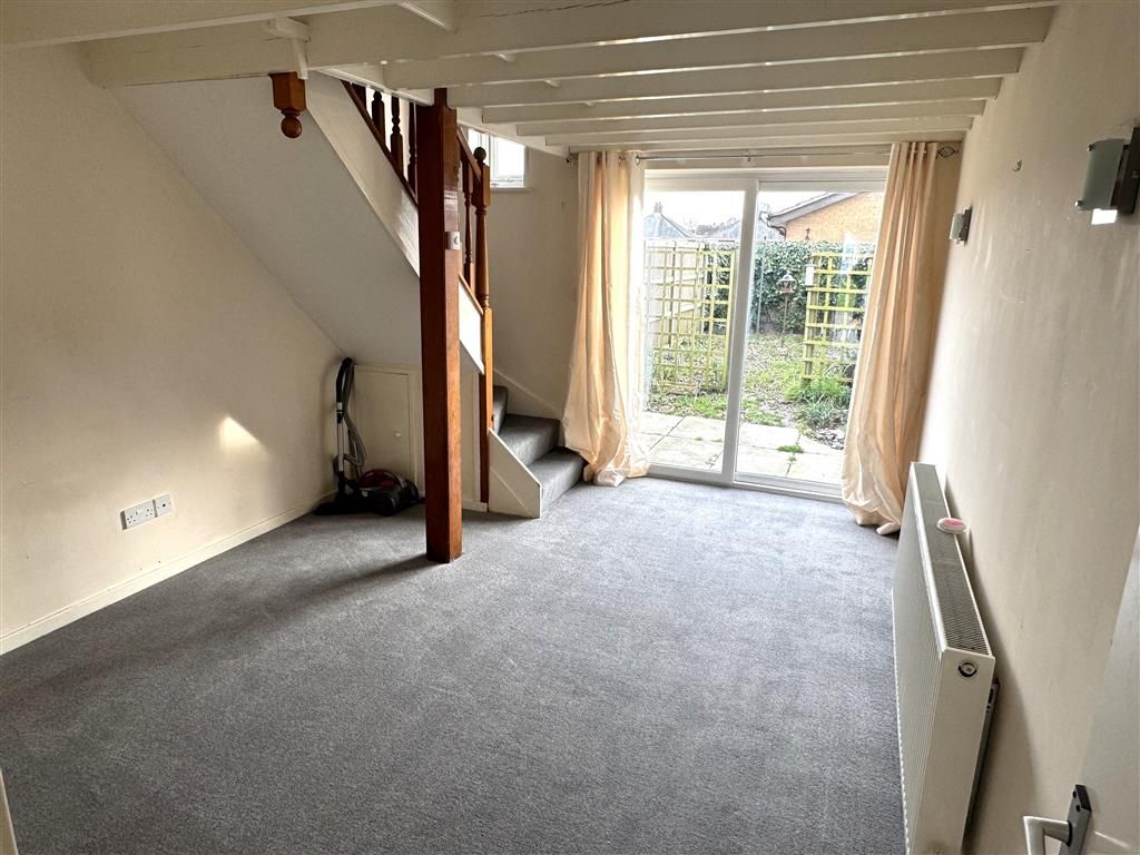 Property photo 2 of 5 Living Room