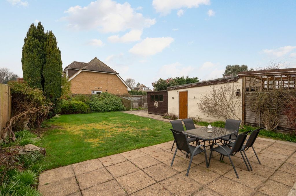 Property photo 3 of 18