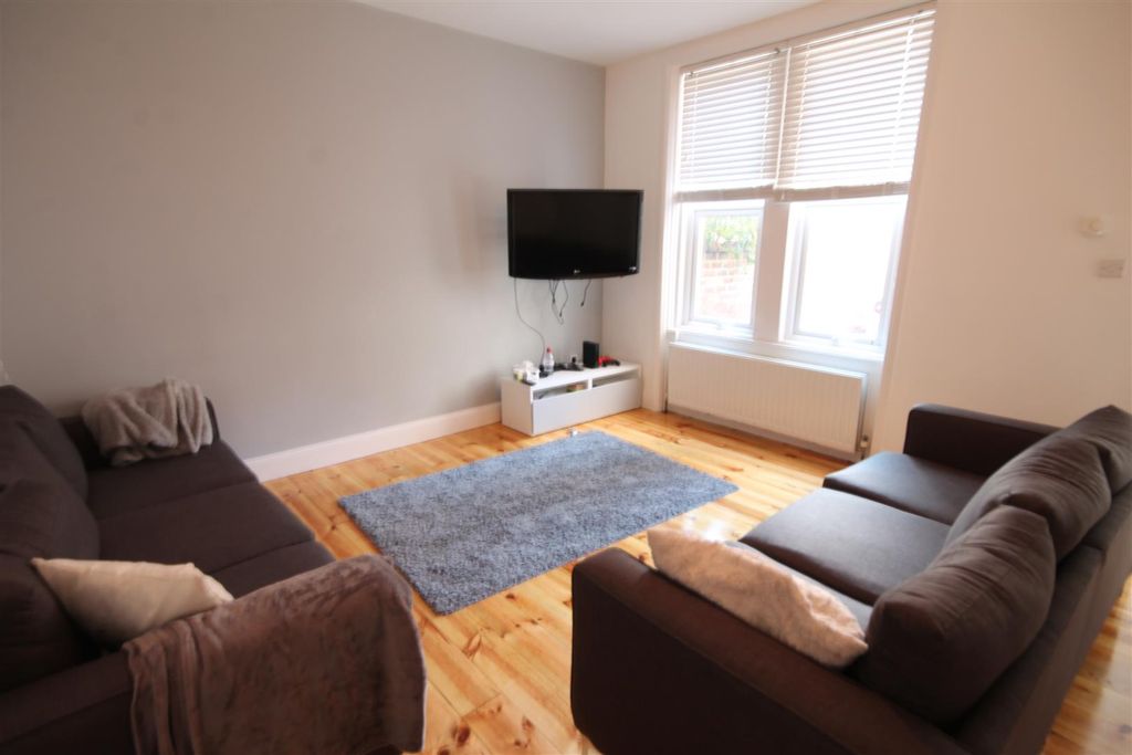 Property photo 1 of 10 2.Jpg