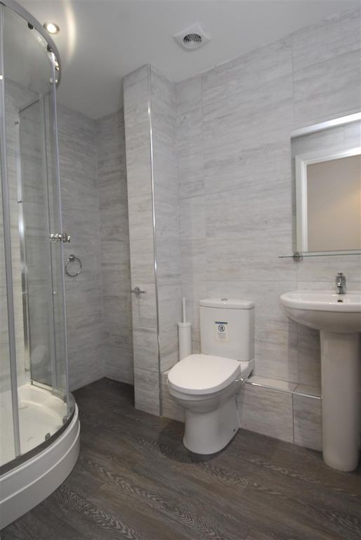 Property photo 2 of 4 Belgravemanorf7004.Jpg