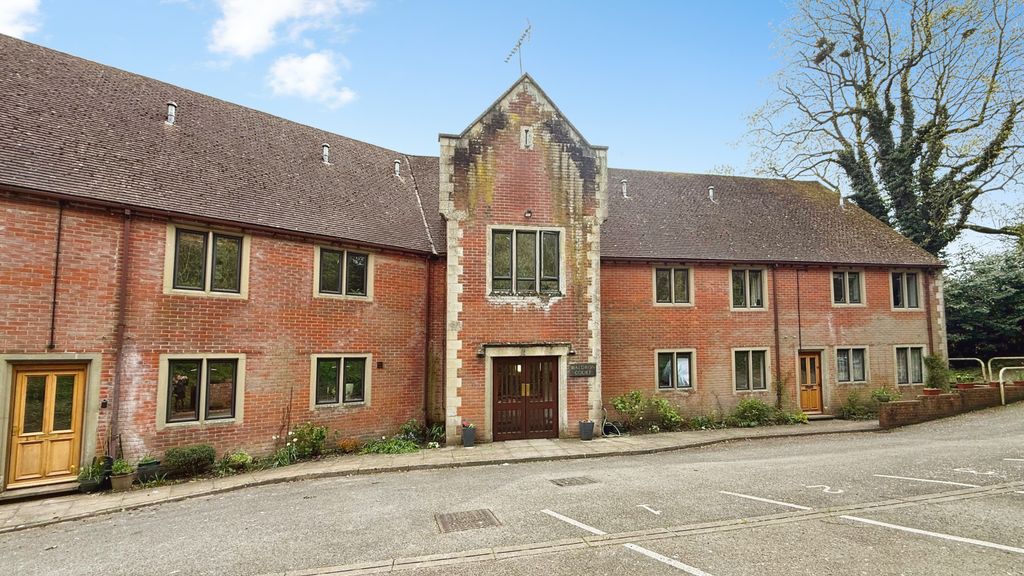 Property photo 1 of 13