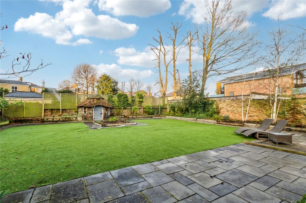 Property photo 2 of 13 Picture No. 12