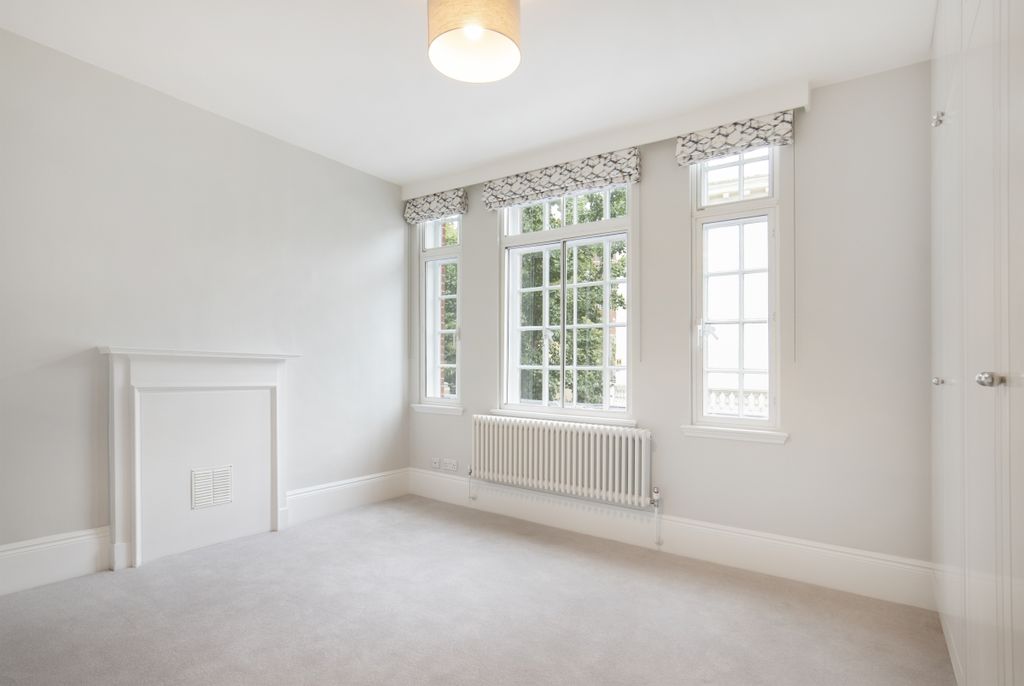 Property photo 2 of 10 Kings Road 70 F1 ...