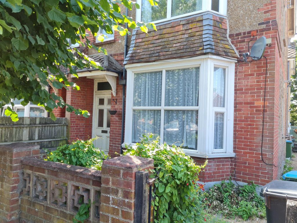 Property photo 1 of 6 Front