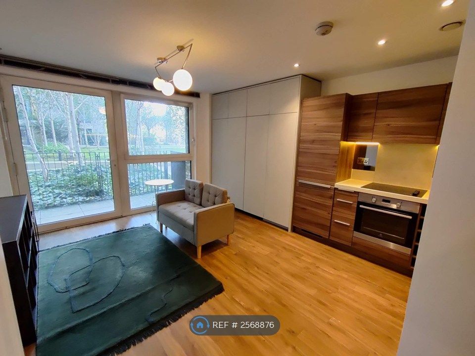 Property photo 2 of 11