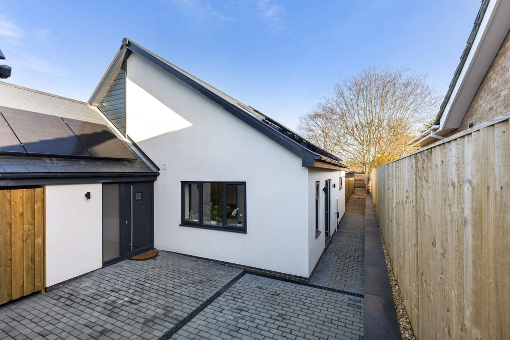 Property photo 1 of 20 1