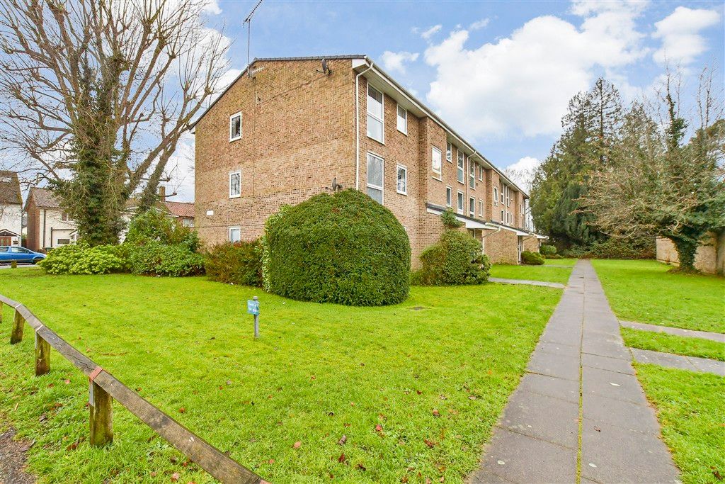 Property photo 2 of 15 Side Elevation