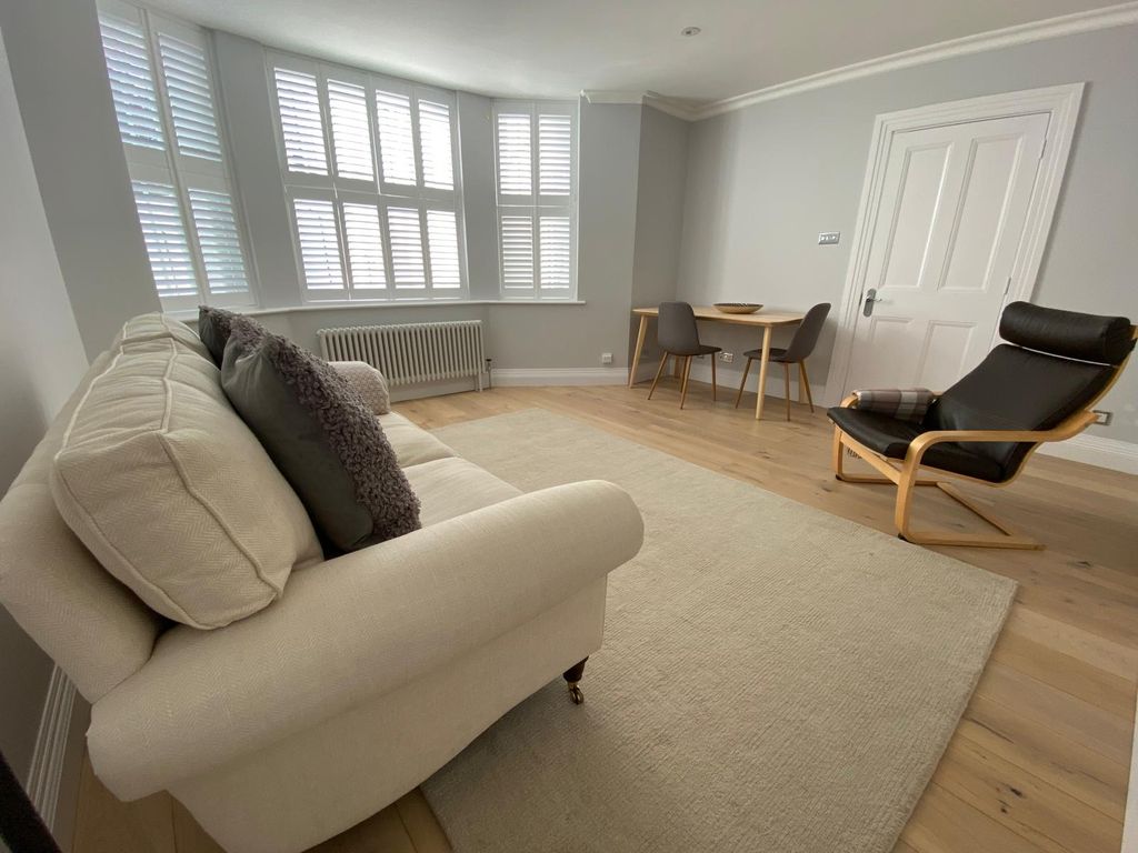 Property photo 3 of 16 Sitting Room 