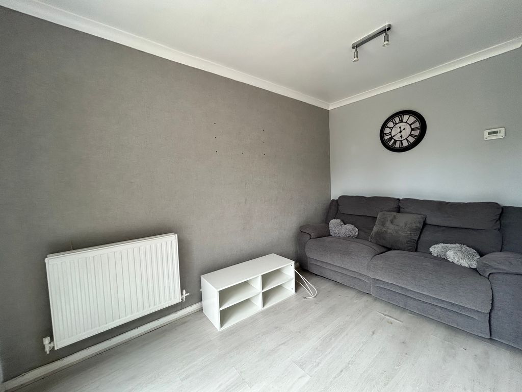 Property photo 3 of 10 Image