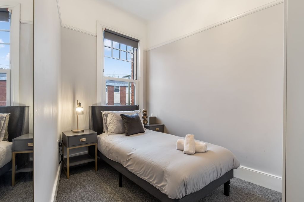 Property photo 1 of 27