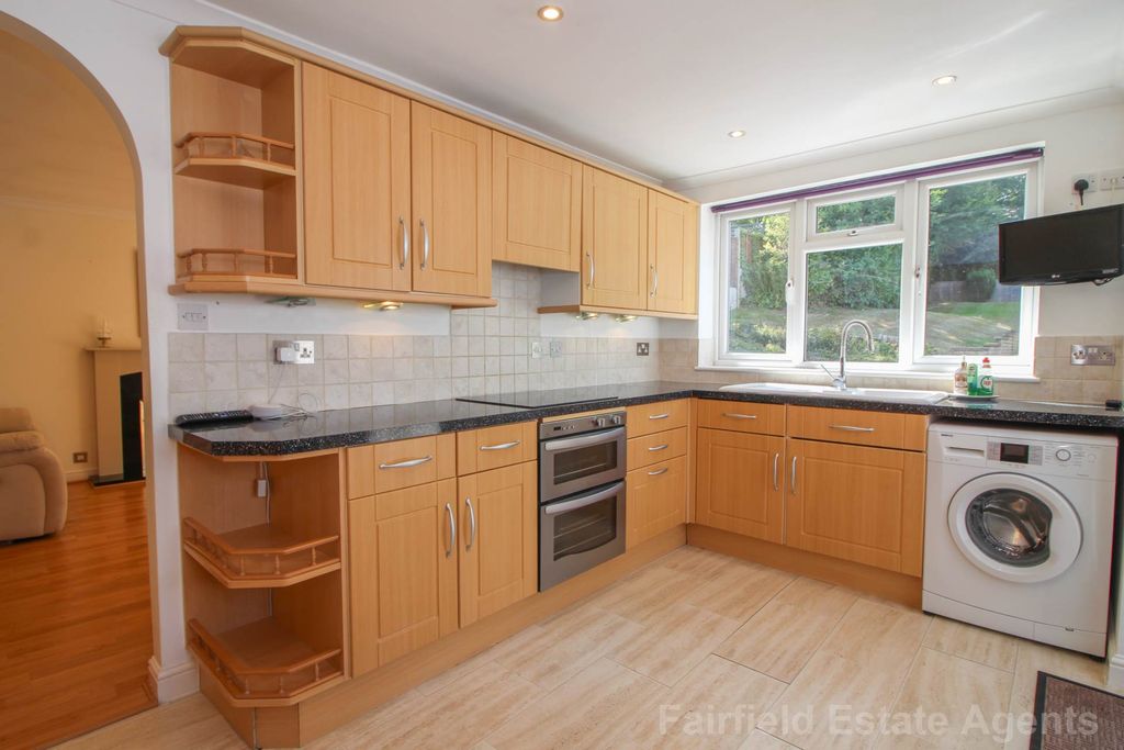 Property photo 2 of 15