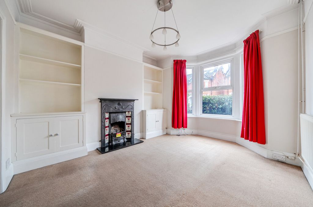 Property photo 2 of 8 1386598-8-692d8B0...