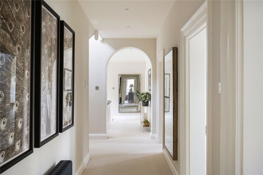 Additional image 21 of 6 bed detached house for saleDurford Wood, Petersfield, Hampshire GU31