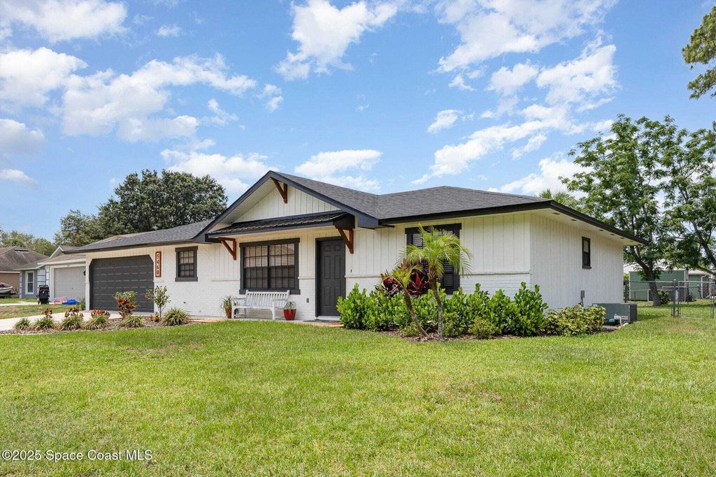 Property photo 1 of 25
