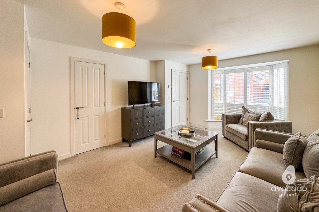 Property photo 2 of 21 5049593