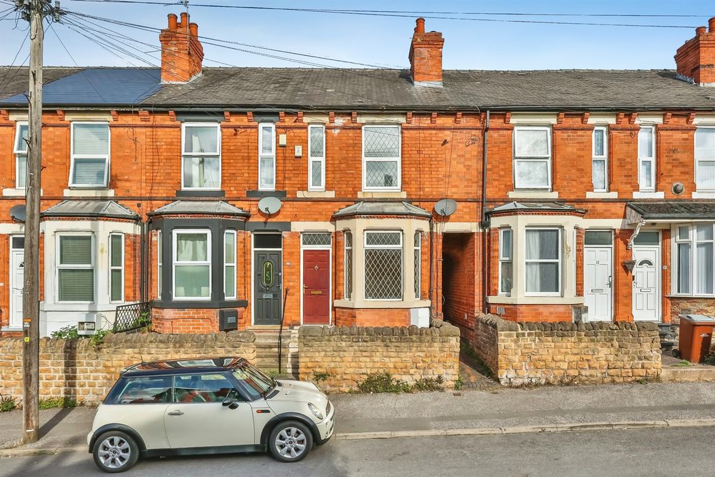 Property photo 2 of 23