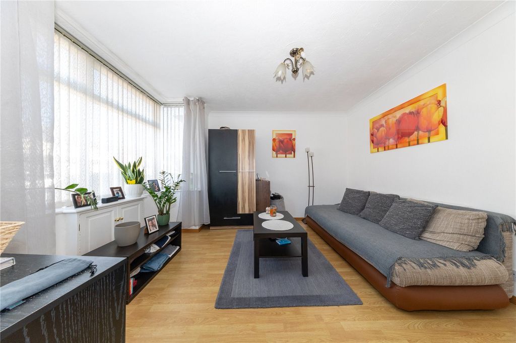 Property photo 3 of 22 Picture No. 10