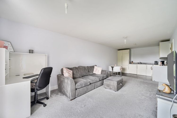 Property photo 2 of 15
