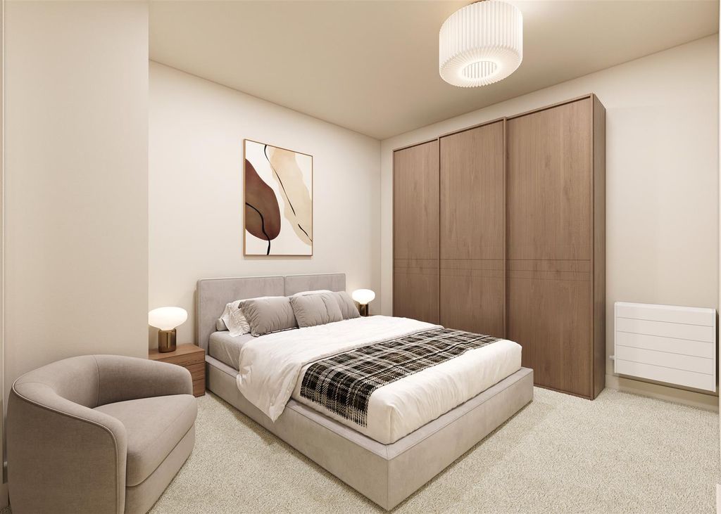 Property photo 2 of 5 2. Bedroom.Jpg