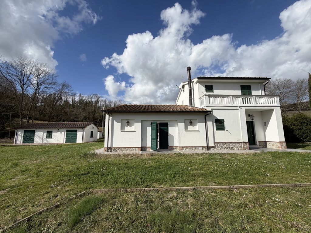 Property photo 2 of 51