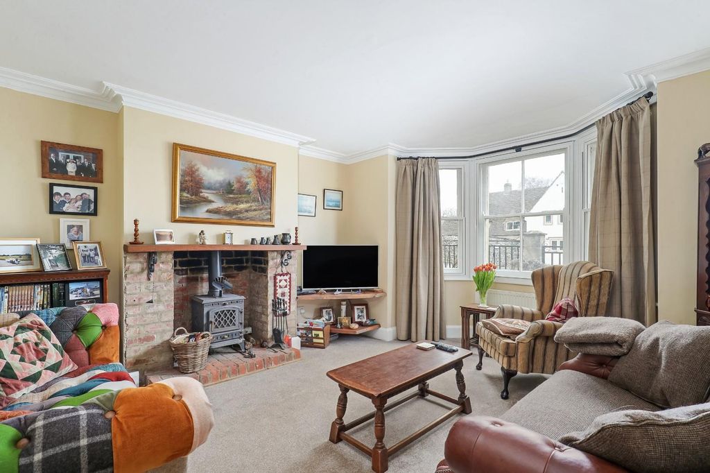 Property photo 2 of 28 Ph3_6367750.Jpg