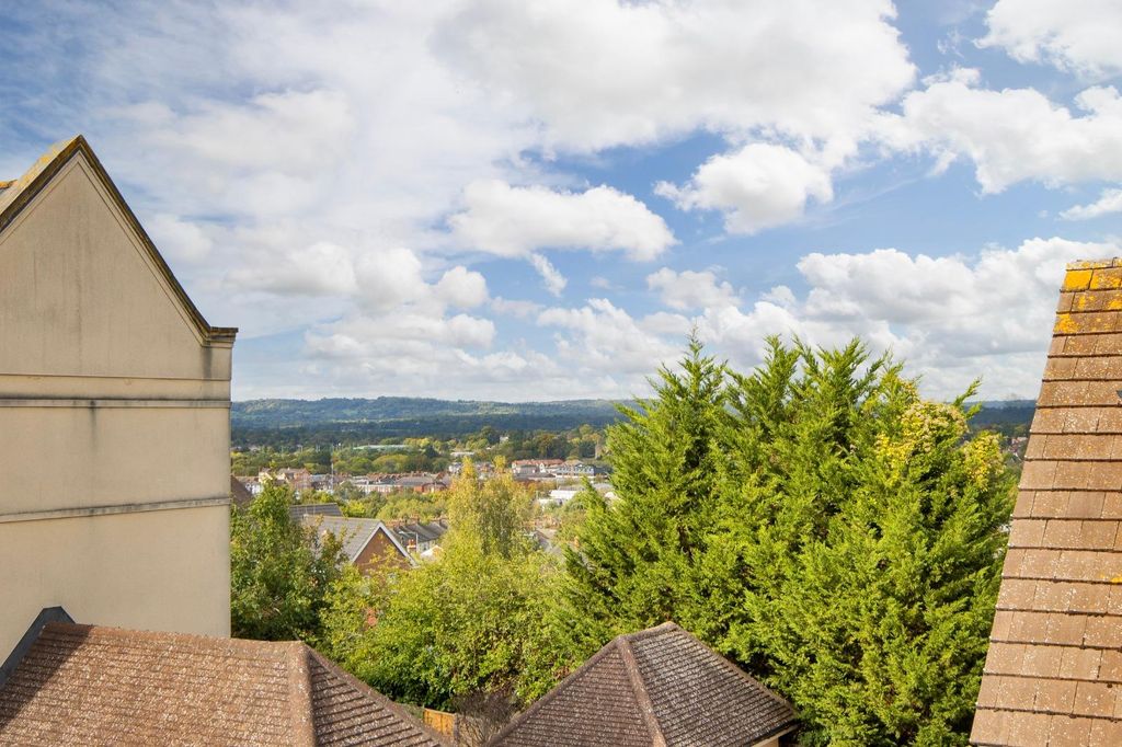 Property photo 2 of 14 Img_8703.Jpeg