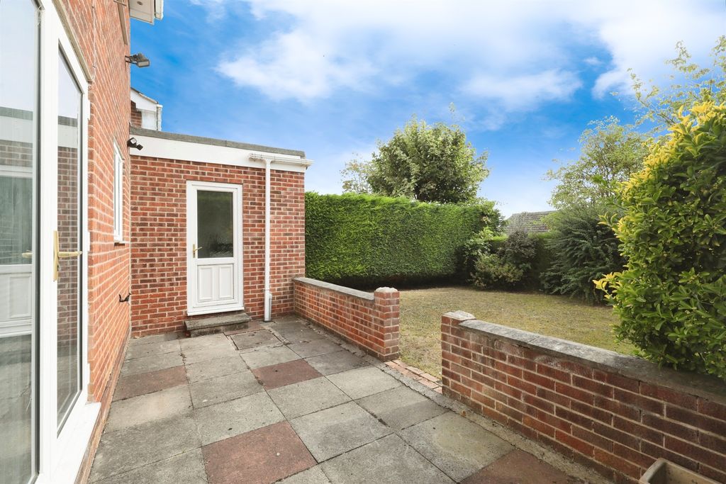 Property photo 3 of 15